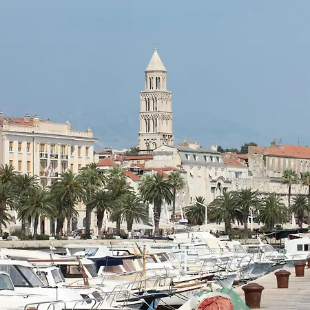 Cozy Nika 스플리트